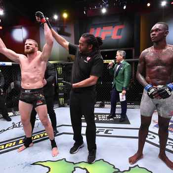 373 Jan Blachowicz defeats Israel Adesan