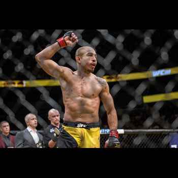  97 Top 5 Resurgent Performances in MMA 